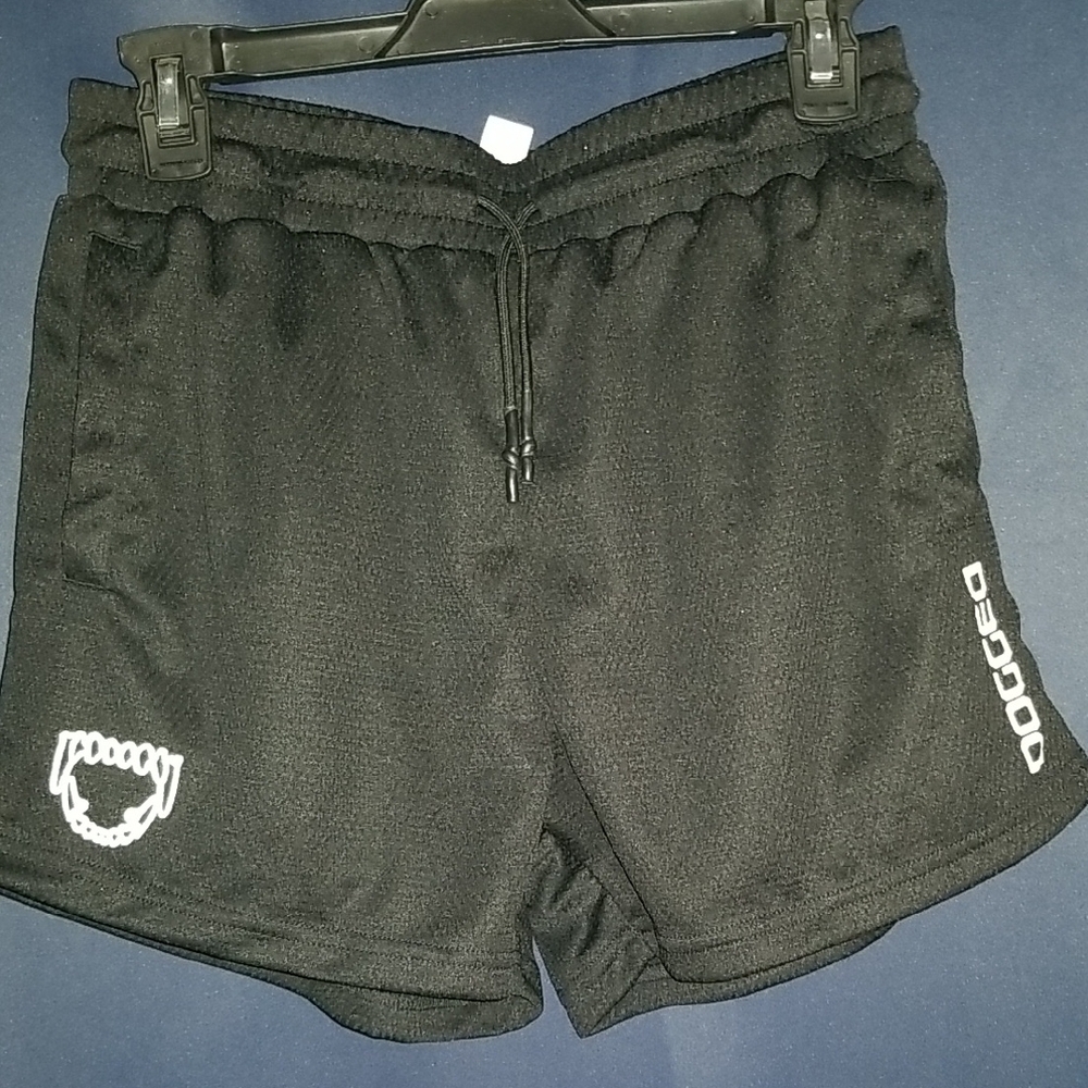 Black Athletic Shorts with Elastic Waistband and Logo Patch